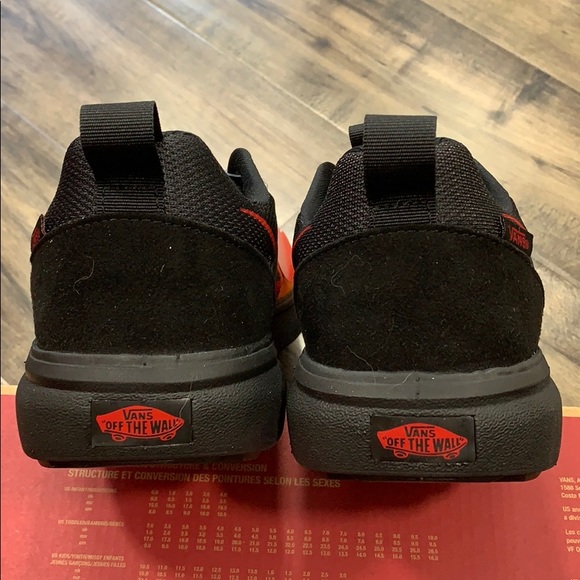 • VANS ULTRARANGE RAPIDW FLAMES Black WMNS - Picture 9 of 16